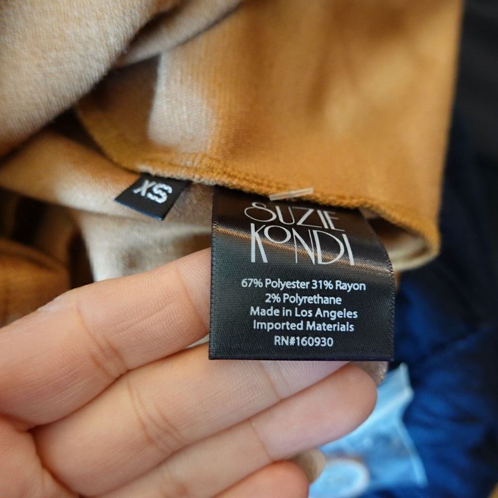 Suzie Kondi Three Button Blazer Camel Size XS NWT - Picture 13 of 13